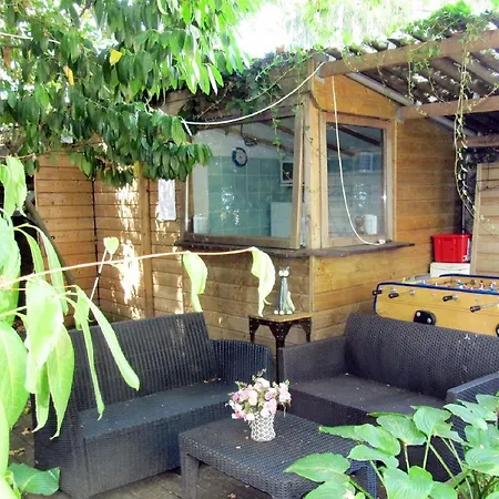 Sequoia Garden Oda ve Kahvaltı 2*